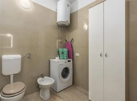 Dino Apartmán *